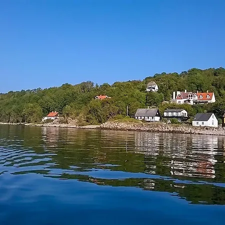 Asgot - 15m From The Sea By Interhome